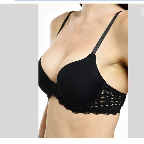 š„BCBāGenerationāWomenāsĀ satināandāLaceāDemiāBraāMultiple - Picture 5 of 6